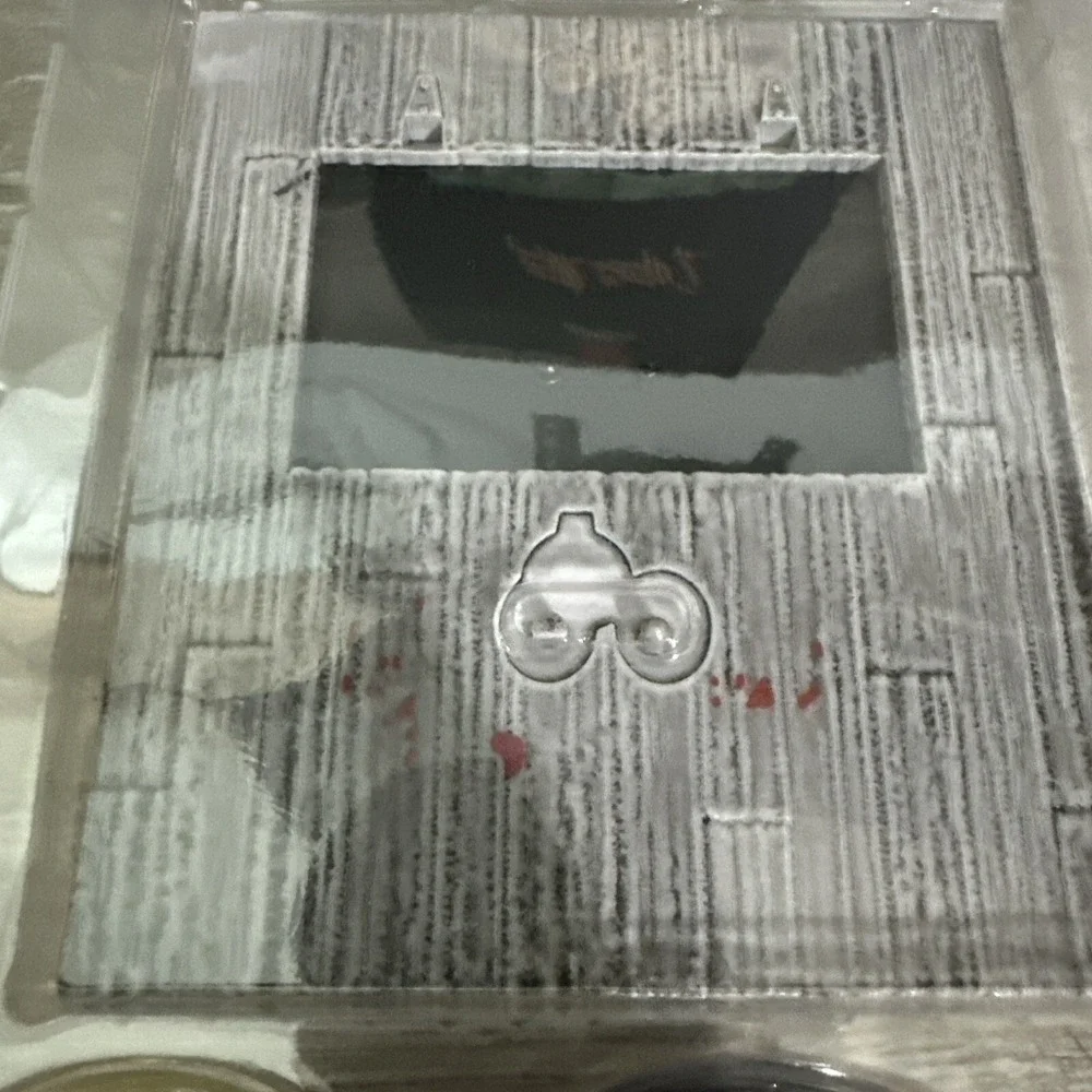 Evil Dead 2 Artist Series Ash vs Henrietta Limited‎ Edition Loot Crate Figure